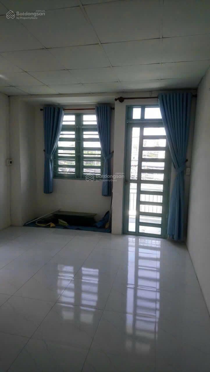 Hot! Bán nhà mặt tiền QL50, xã Bình Hưng, 1 trệt 1 lầu đúc giả DT 3,77x10m. Giá 3,5 tỷ