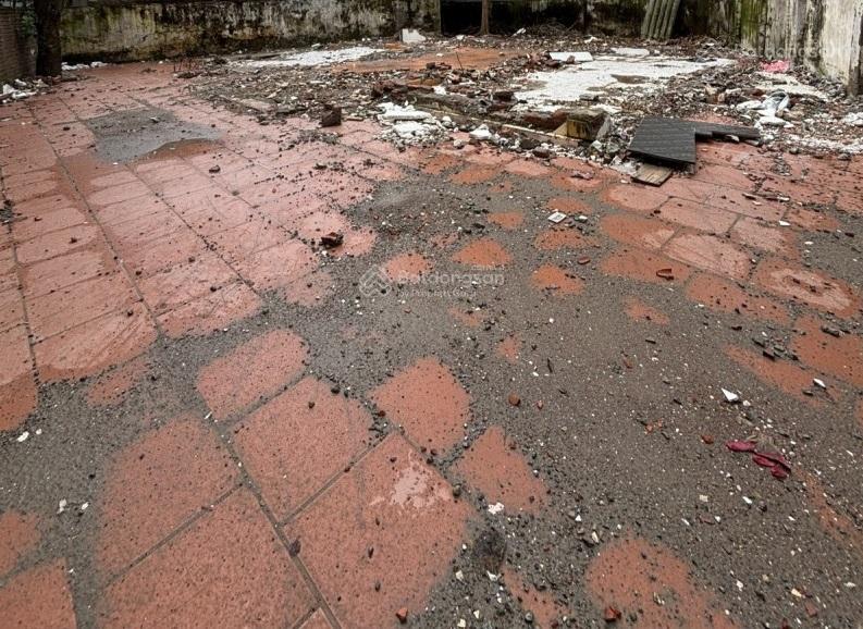 Bán đất Phố Bà Triệu Hà Đông 52m2 mặt tiền 4.2m hơn 16 tỷ Kinhd Doanh DịchVụ PhânLô ôtô tránh VỉaHè