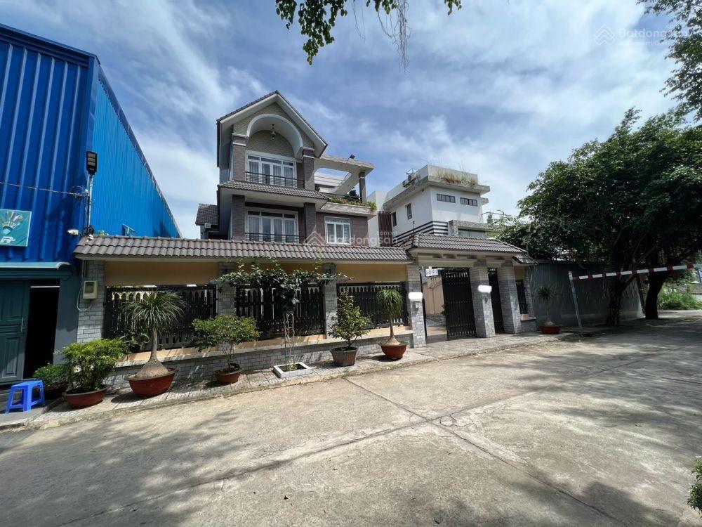 Bán nhà MT đường D10, P.Bình Trưng Tây Thủ Đức, DT 16,5x25m CN 404m2 KC 3 tầng Giá 65 tỷ Bán nhà MT đường D10, P.Bình Trưng Tây Thủ Đức, DT 16,5x25m CN 404m2 KC 3 tầng Giá 65 tỷ