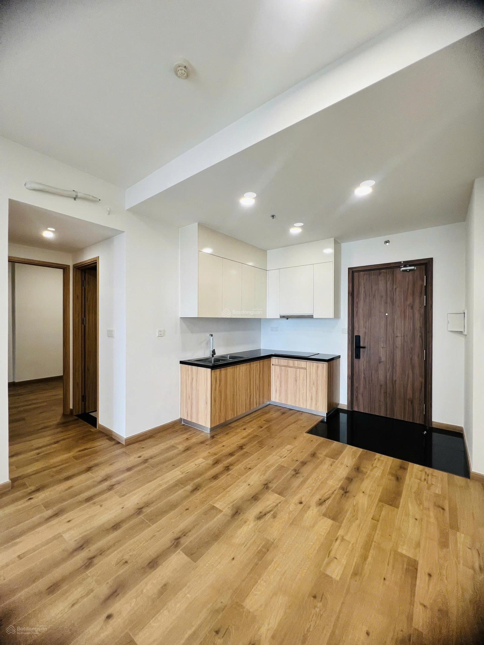 Cần tiền bán nhanh căn 2PN - 60m2 Akari Phase 2 Võ Văn Kiệt, view thoáng mát, sổ hồng, cách Q1 25p