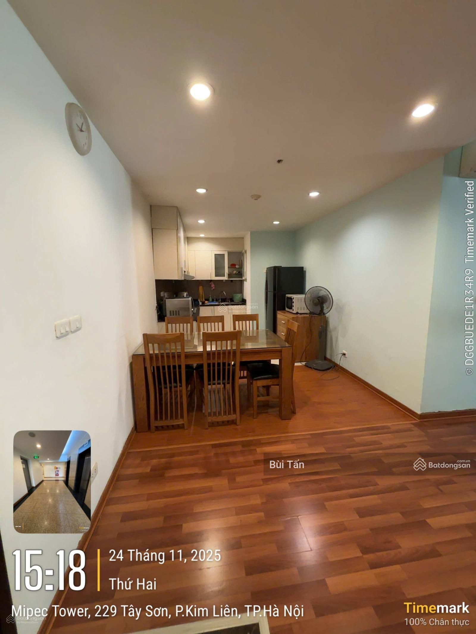 Bán gấp căn hộ chung cư tòa Mipec Tower DT 132m2, 3 PN căn góc thoáng, nội thất đẹp, có chỗ để otô Bán gấp căn hộ chung cư tòa Mipec Tower DT 132m2, 3 PN căn góc thoáng, nội thất đẹp, có chỗ để otô