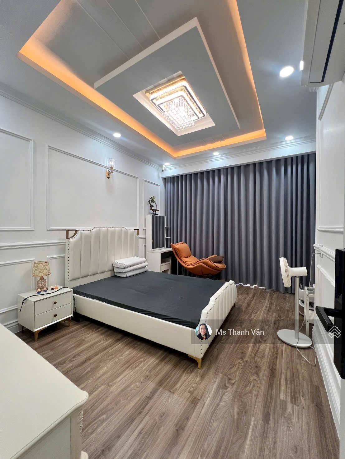 Lạc Long Quân 5,3x11.5m+4lầu đúc hẻm xe hơi sổ hồng chủ cho khách mua vay Bank 8t giá bán thấp 9,9T