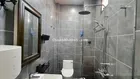 Lạc Long Quân 5,3x11.5m+4lầu đúc hẻm xe hơi sổ hồng chủ cho khách mua vay Bank 8t giá bán thấp 9,9T
