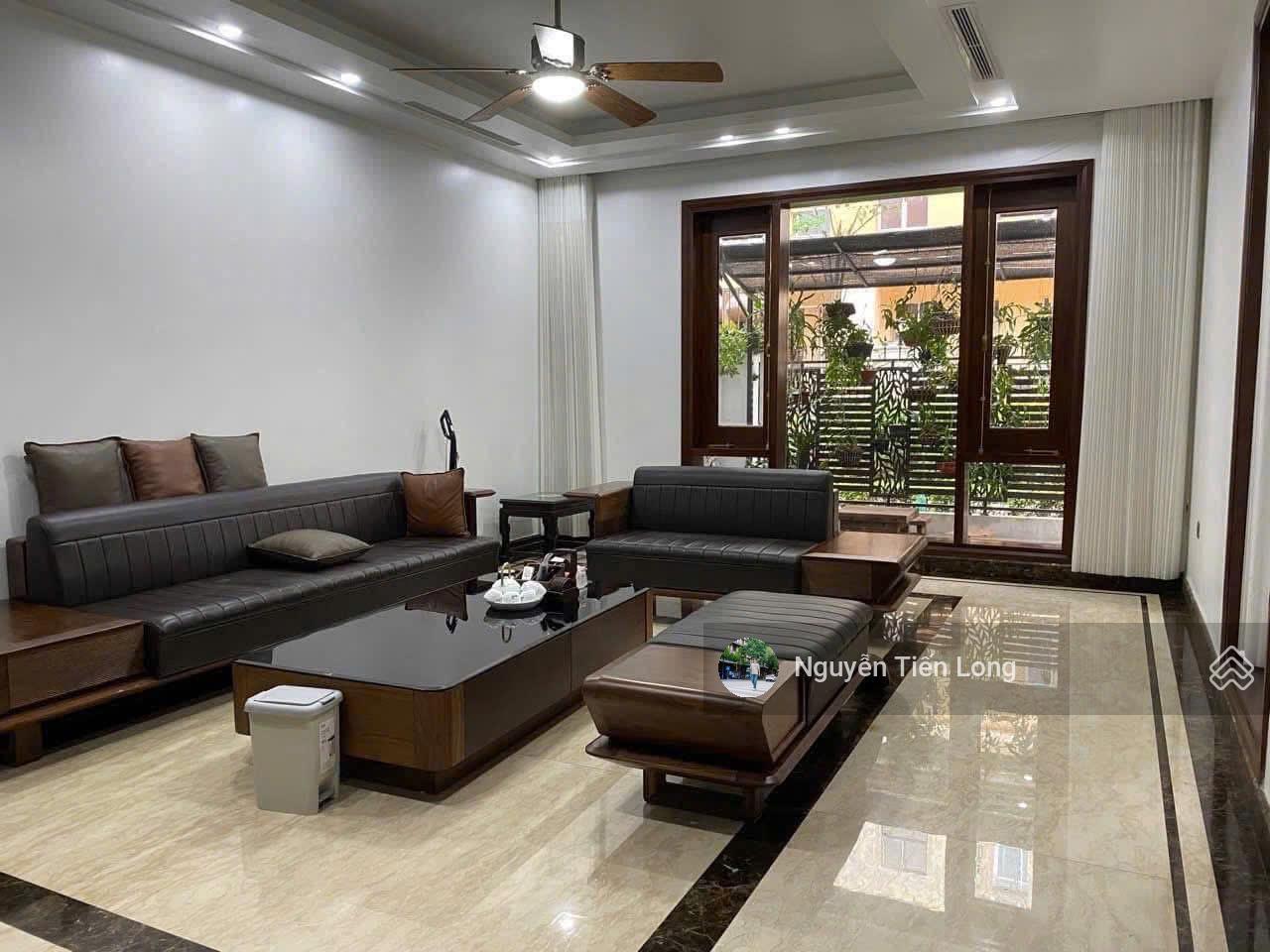 Biệt thự Ciputra Tây Hồ - Nhà Đẹp - Full Nội thất nhập khẩu - 180m2 sẵn sổ - Ở yên tĩnh - Giá 76 tỷ