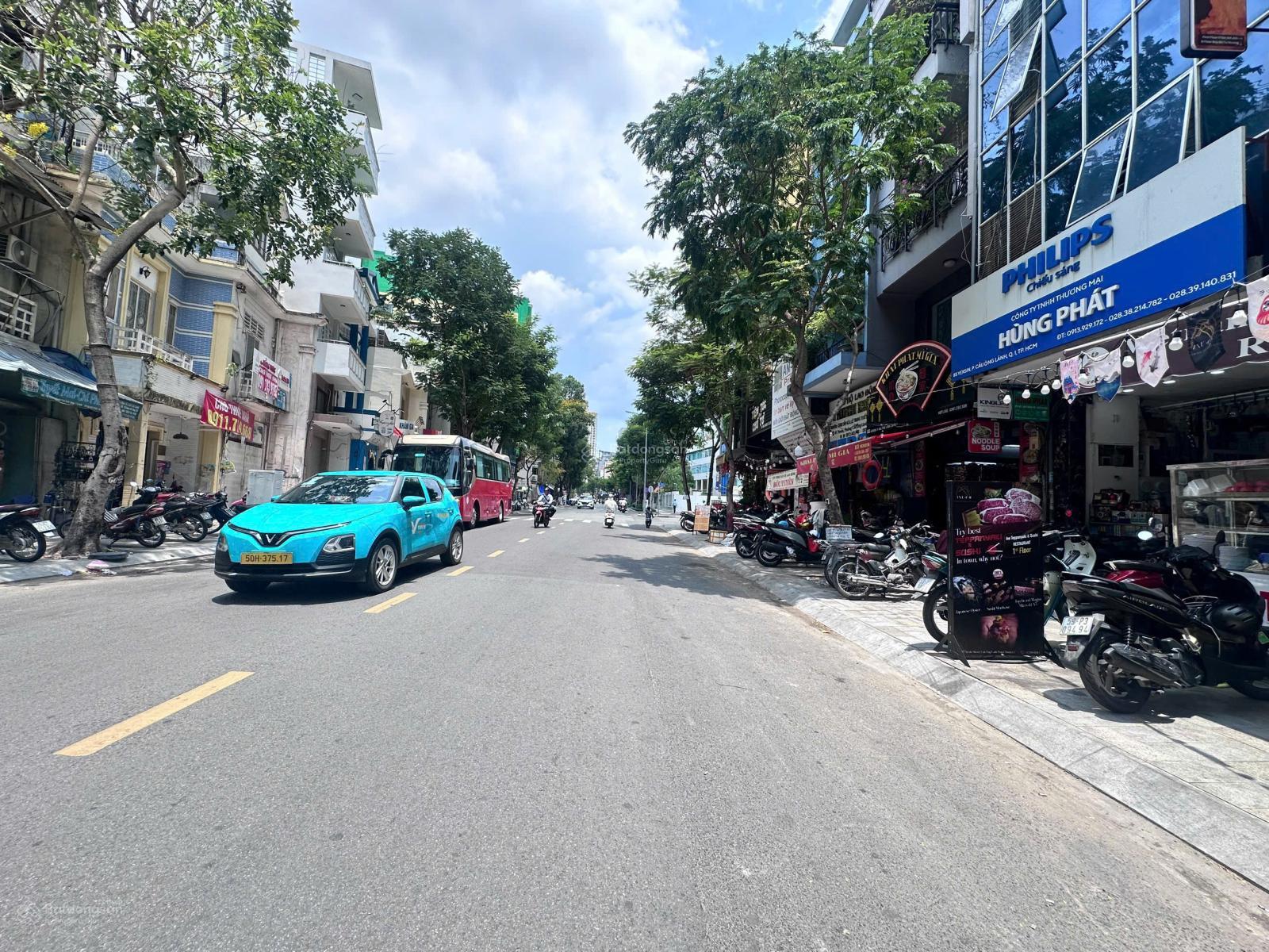 Bán gấp Toà nhà ngay đường Lý Thường Kiệt DT 6m x 23m Hầm 6 Tầng Thang máy PCCC đầy đủ, giá 42 tỷ