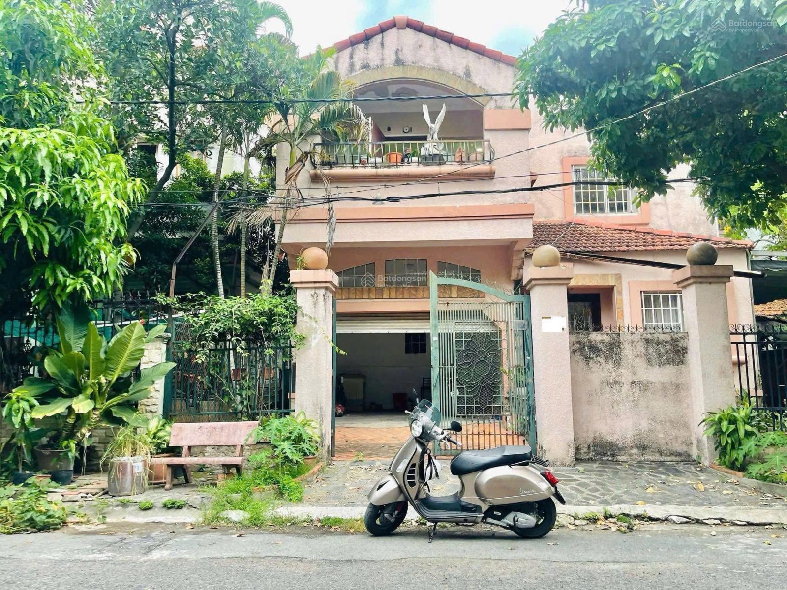 *Biệt Thự An Lộc - Nguyễn Oanh - Gò Vấp - Giá 21.9 Tỷ!* *Biệt Thự An Lộc - Nguyễn Oanh - Gò Vấp - Giá 21.9 Tỷ!*