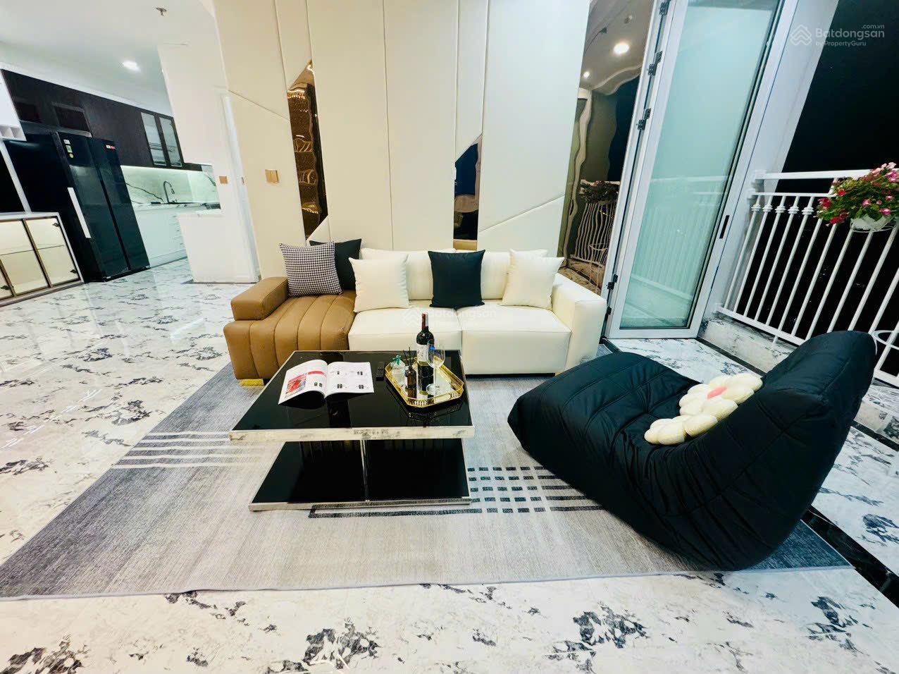 Bán căn 3PN Full nội thất, 95m2, giá 11.9 tỷ, tại Vinhomes Central Park