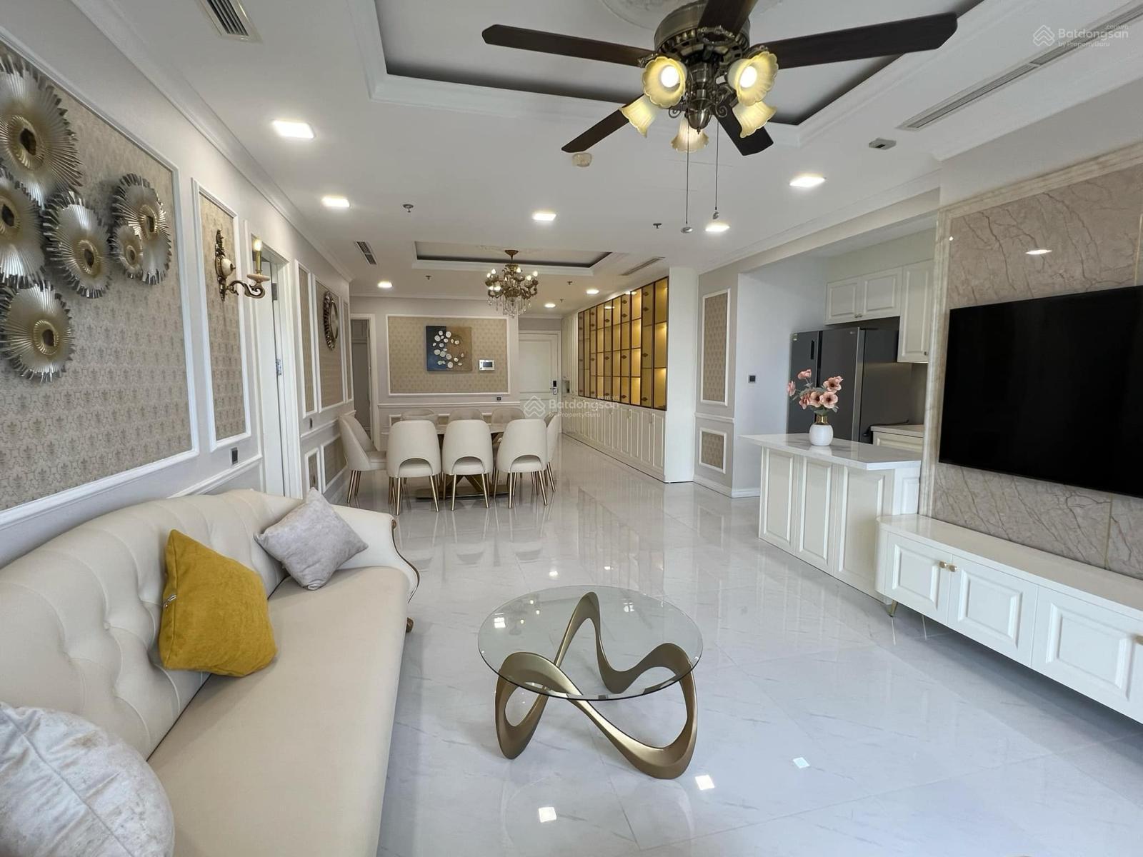 Bán căn 3PN view trực diện công viên, 140m2, Có sổ, tầng trung đẹp, giá 17.5 tỷ, tại Vinhomes