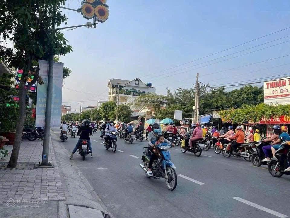 ĐẤT MẶT TIỀN PHAN VĂN MÃNG MẶT TIỀN KINH DOANH TRUNG TÂM BẾN LỨC VÀ KẾ KHU CÔNG NGHIỆP ĐẤT MẶT TIỀN PHAN VĂN MÃNG MẶT TIỀN KINH DOANH TRUNG TÂM BẾN LỨC VÀ KẾ KHU CÔNG NGHIỆP