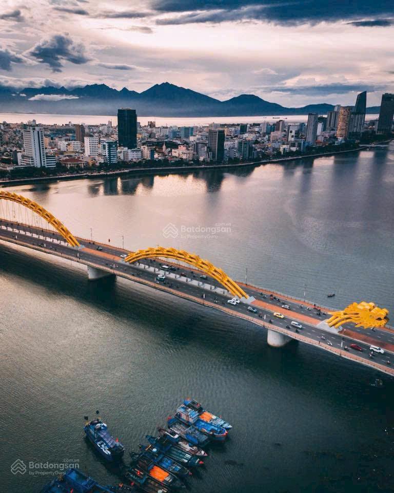 cần bán lô đất 600m2 đường 2 Tháng 9 - Đà Nẵng. vị trí đẹp, giá chỉ 216tr/m2, đất ở xây cao tầng