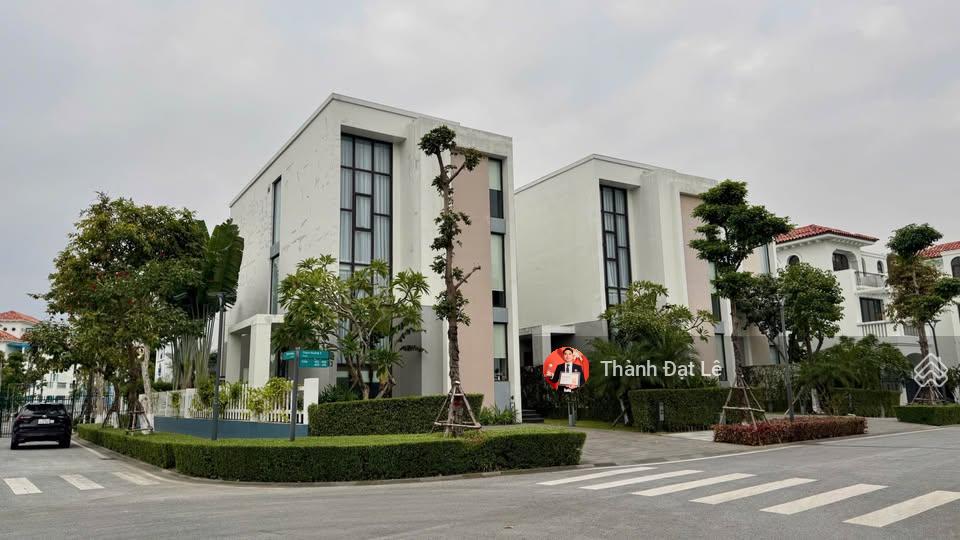 Bán căn biệt thự 3 tầng 315m2 ven Biển trung tâm du lịch Bãi Cháy, Sun Premier village Hạ Long.