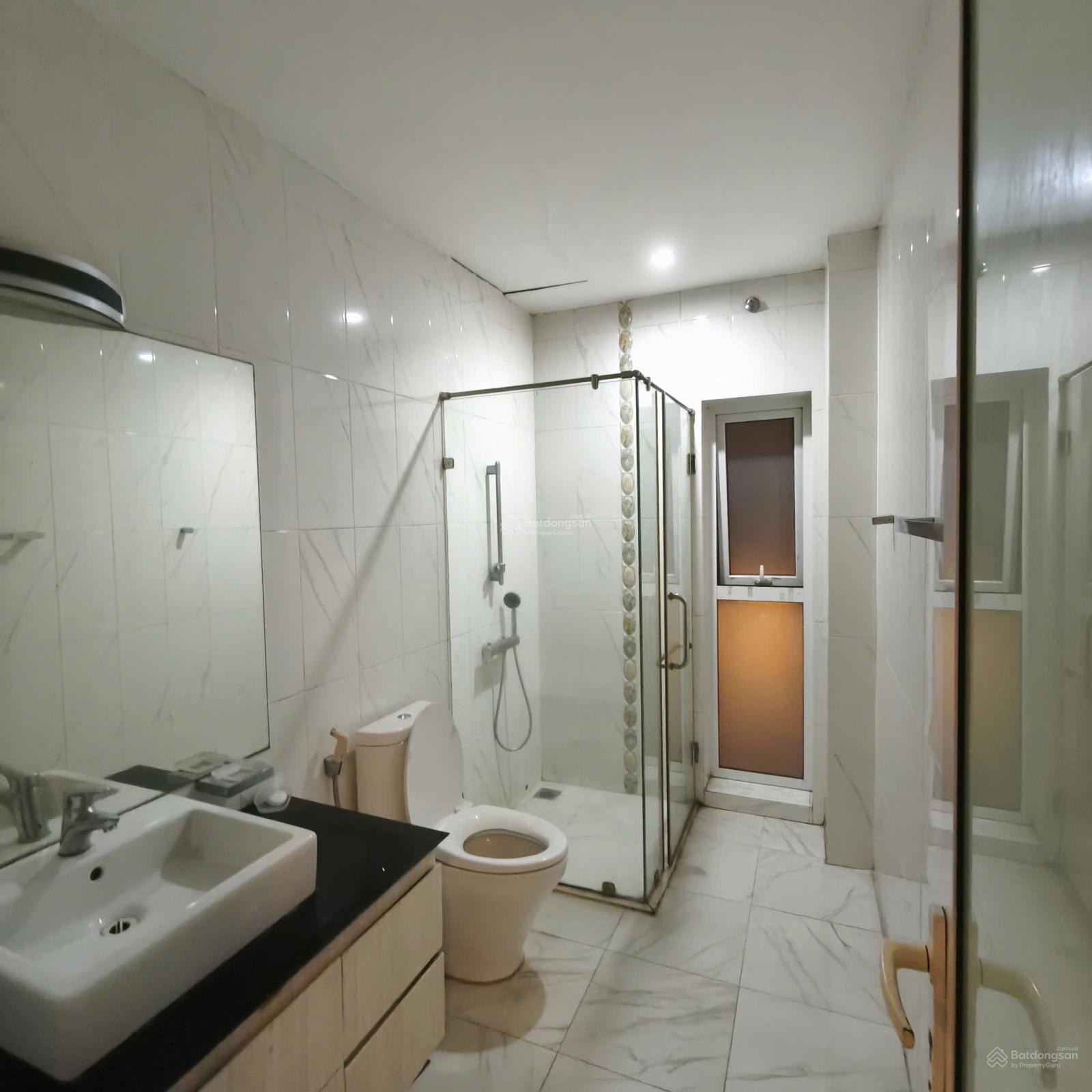 Cho thuê biệt thự villa sân vườn đường Tây Hồ, Quảng An, Hà Nội: 0981 222 ***