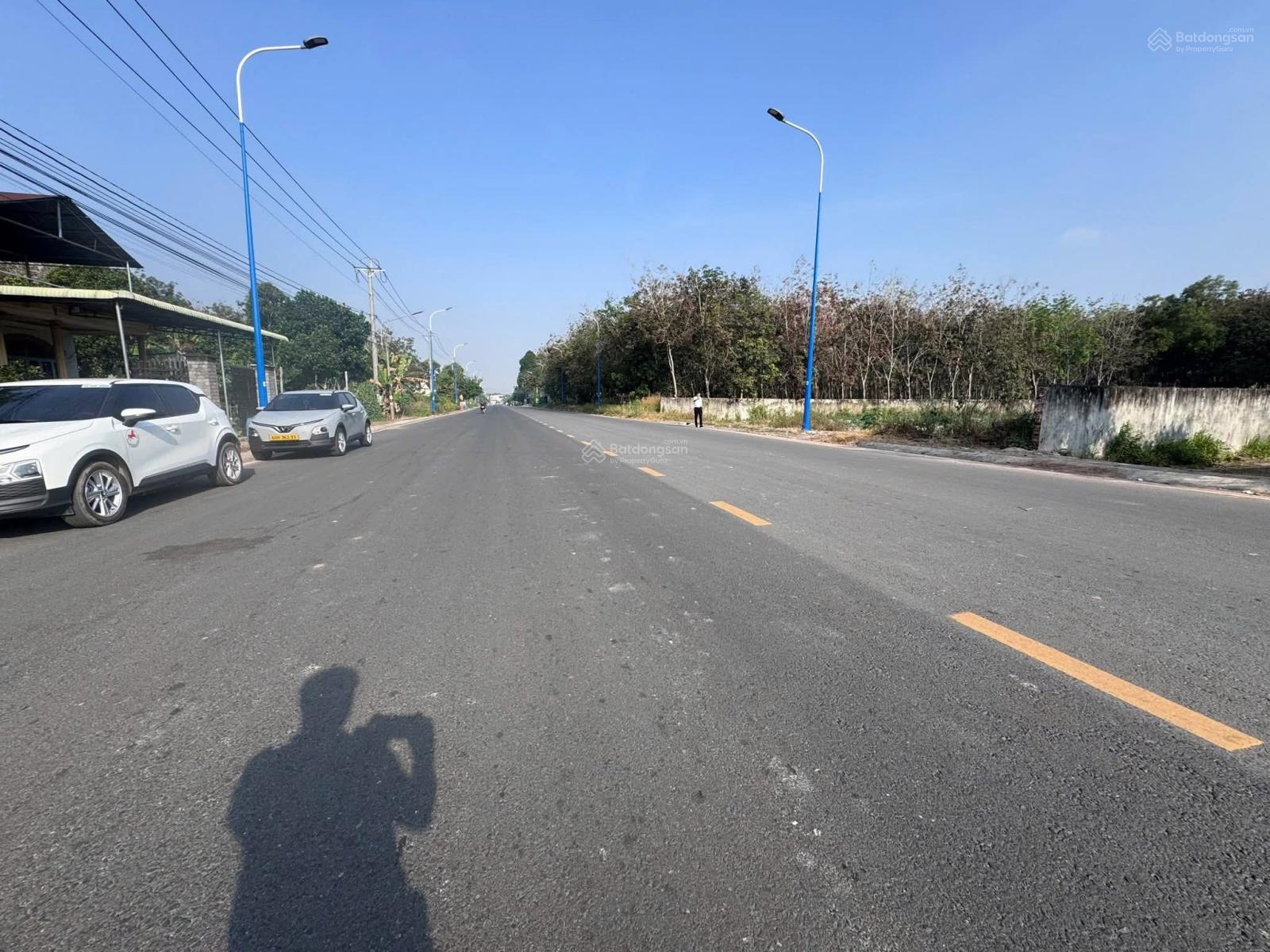 Đất mặt tiền đường Minh Thành - An Long DT 2268m2 có sẵn 500m2 thổ cư. Giá 980triệu.Công chứng ngay Đất mặt tiền đường Minh Thành - An Long DT 2268m2 có sẵn 500m2 thổ cư. Giá 980triệu.Công chứng ngay