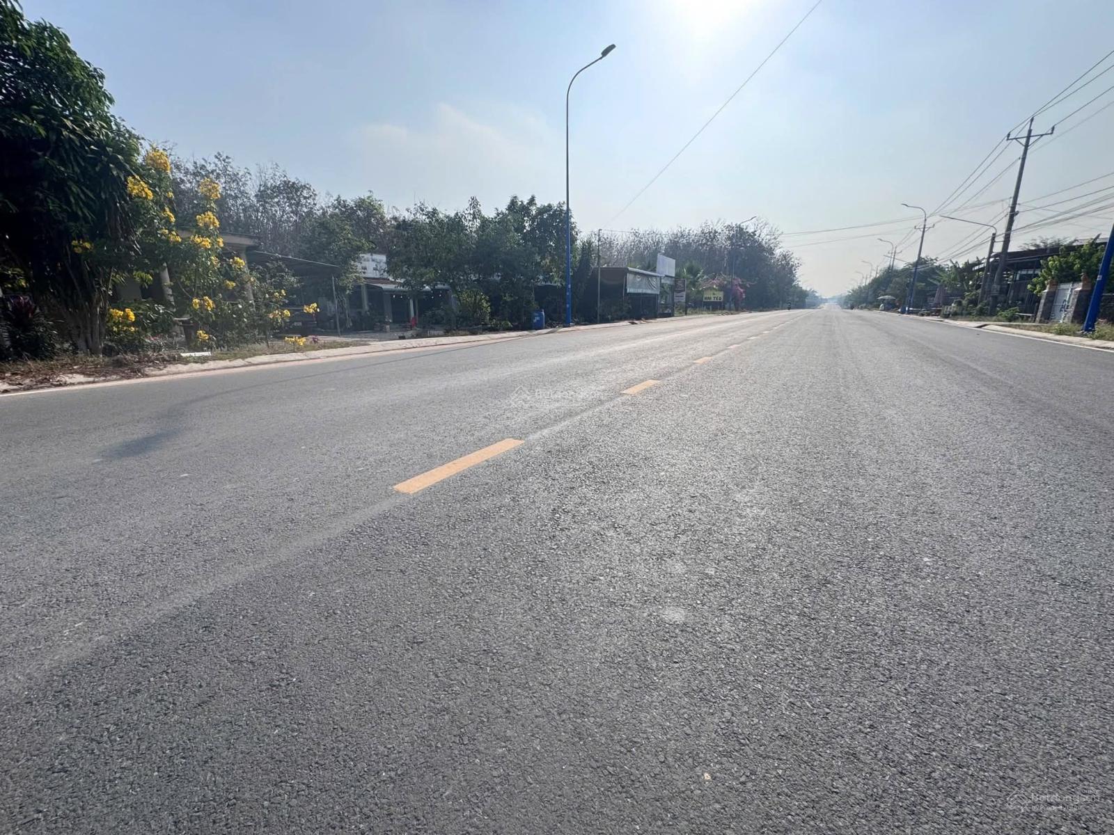 Đất mặt tiền đường Minh Thành - An Long DT 2268m2 có sẵn 500m2 thổ cư. Giá 980triệu.Công chứng ngay Đất mặt tiền đường Minh Thành - An Long DT 2268m2 có sẵn 500m2 thổ cư. Giá 980triệu.Công chứng ngay