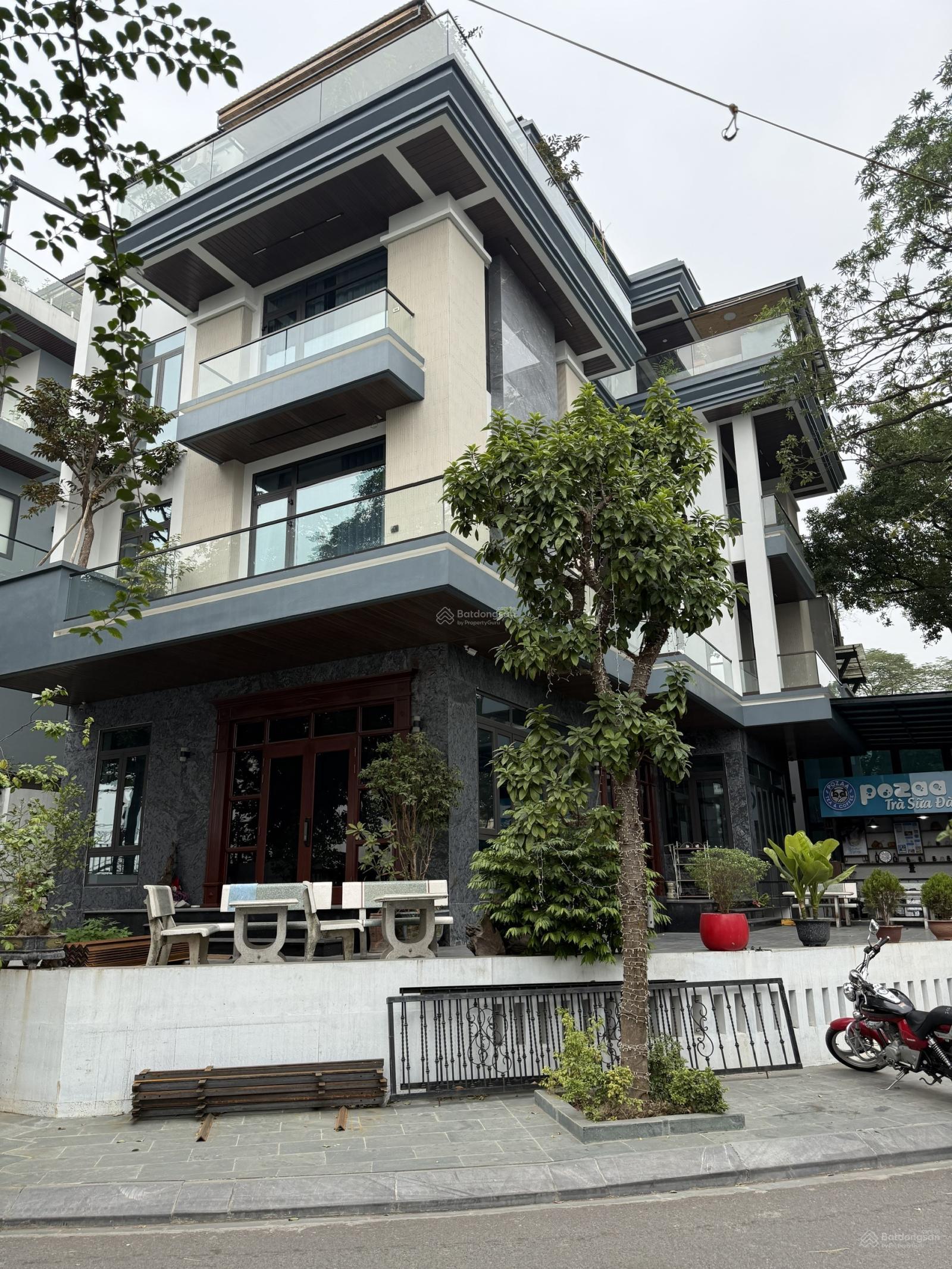 BÁN BIỆT THỰ ĐƠN LẬP BẮC LINH ĐÀM-CĂN GÓC-THANG MÁY-GẦN HỒ 230M x 5 TẦNG-GIÁ RẺ NHẤT KHU VỰC