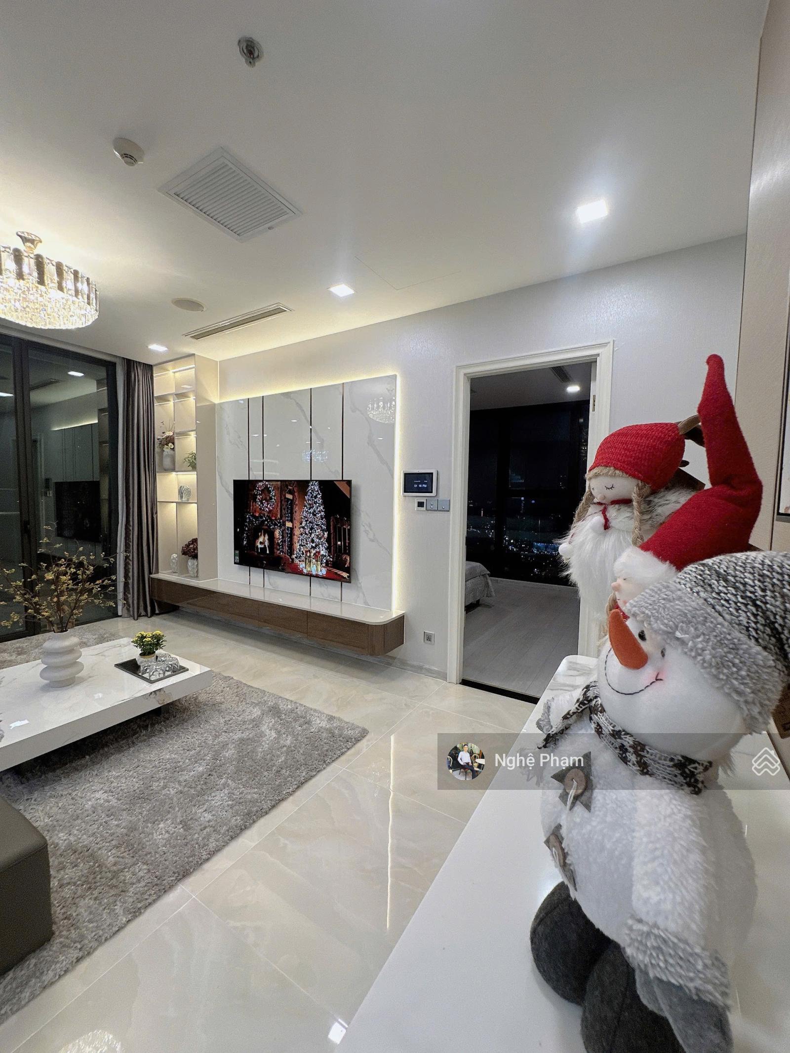 Cần bán căn hộ 3PN vòng cung Vinhomes Golden River. Trục đẹp nhất dự án, view sông, view bitexco.