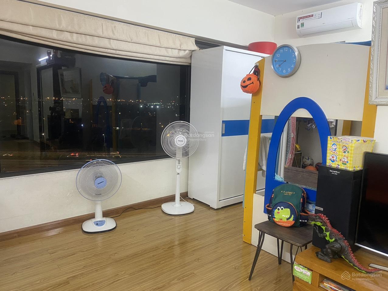 Cần cho thuê căn hộ FLORA KIKYO, 55m2 1+1PN Full NT ( thiếu tủ lạnh, máy giặt ), giá chỉ 8tr/tháng