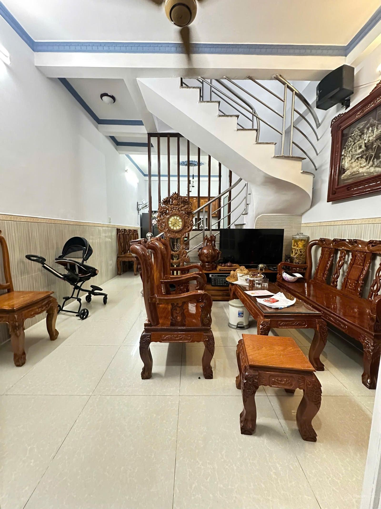 Nhà Phố 2 Lầu SHR Hẻm 1716 Huỳnh Tấn Phát