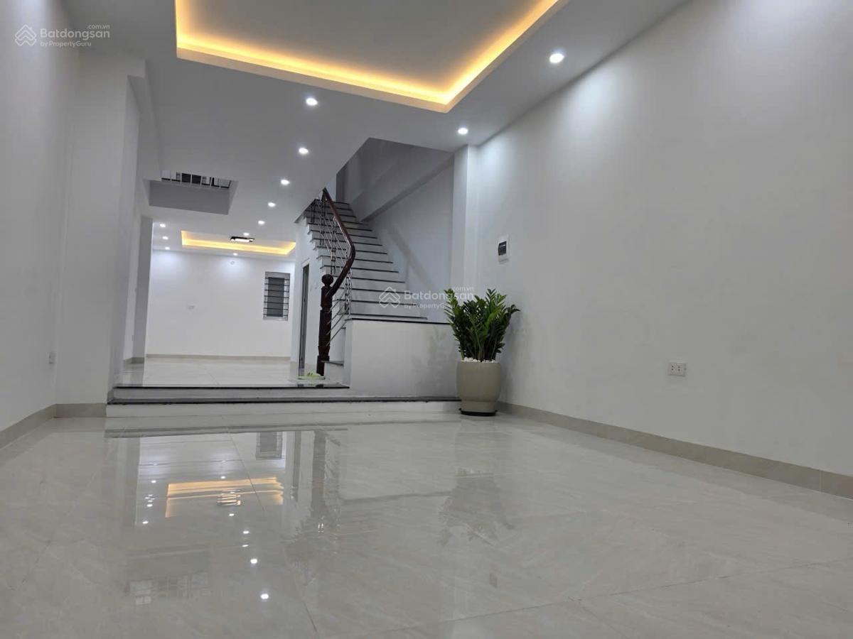 Nhà Đầu Phố Lê Trọng Tấn Oto 7 Chỗ Ở Trước Tết Giá Chỉ hơn 300tr/m2 4 Tầng Thang máy 50m 17,5 Tỷ