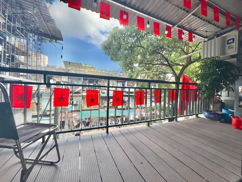 Nhà đẹp Khương Đình tập thể cao su Sao Vàng ở ngay giá 3.69 tỷ Nhà đẹp Khương Đình tập thể cao su Sao Vàng ở ngay giá 3.69 tỷ