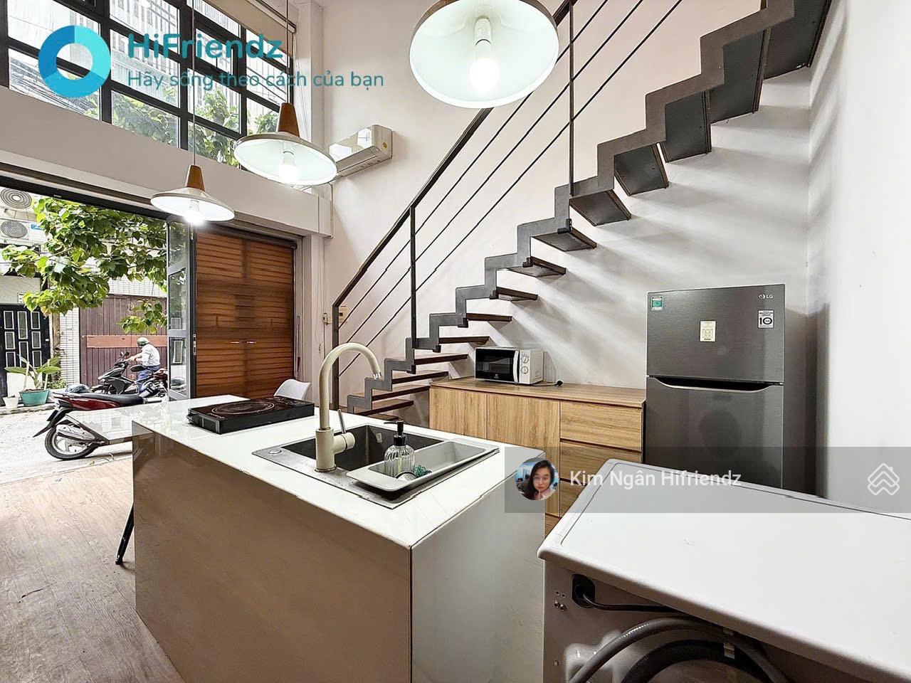 Siêu phẩm duplex diện tích siêu lớn - nội thất xịn xò - ngay khu phố ẩm thực Bùi Đình Tuý Siêu phẩm duplex diện tích siêu lớn - nội thất xịn xò - ngay khu phố ẩm thực Bùi Đình Tuý