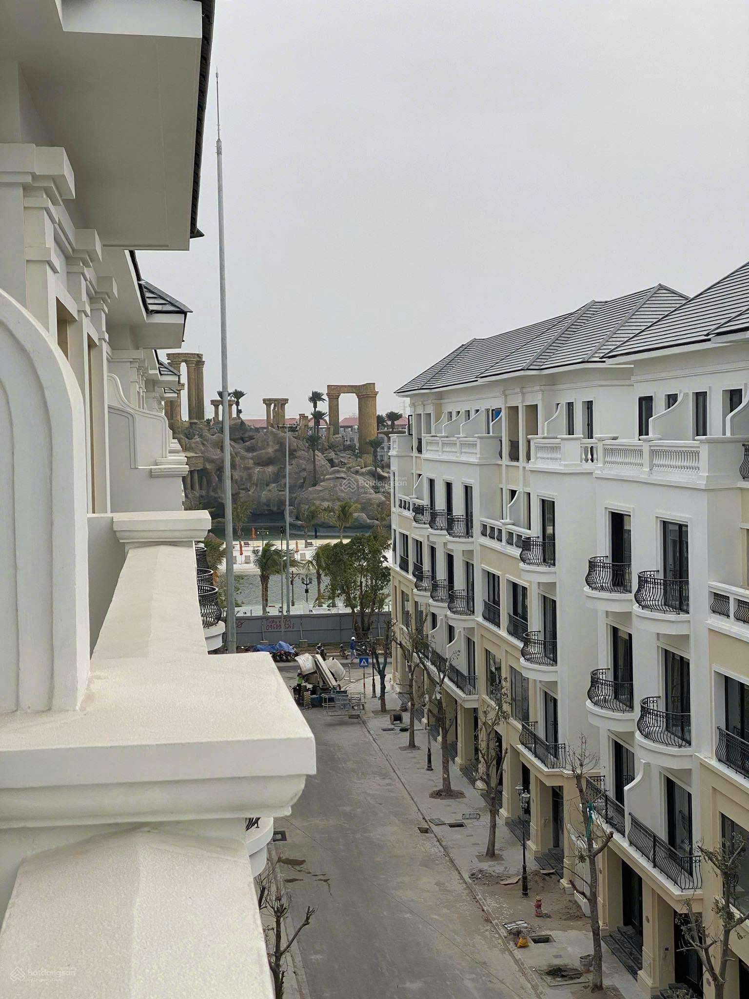 LIỀN KỀ VIN DREAM CITY NHÀ XÂY 5 TẦNG, ĐẦU TƯ SINH LỜI BỀN VỮNG. DT 98m2. GIÁ 14 TỶ BAO PHÍ. LIỀN KỀ VIN DREAM CITY NHÀ XÂY 5 TẦNG, ĐẦU TƯ SINH LỜI BỀN VỮNG. DT 98m2. GIÁ 14 TỶ BAO PHÍ.