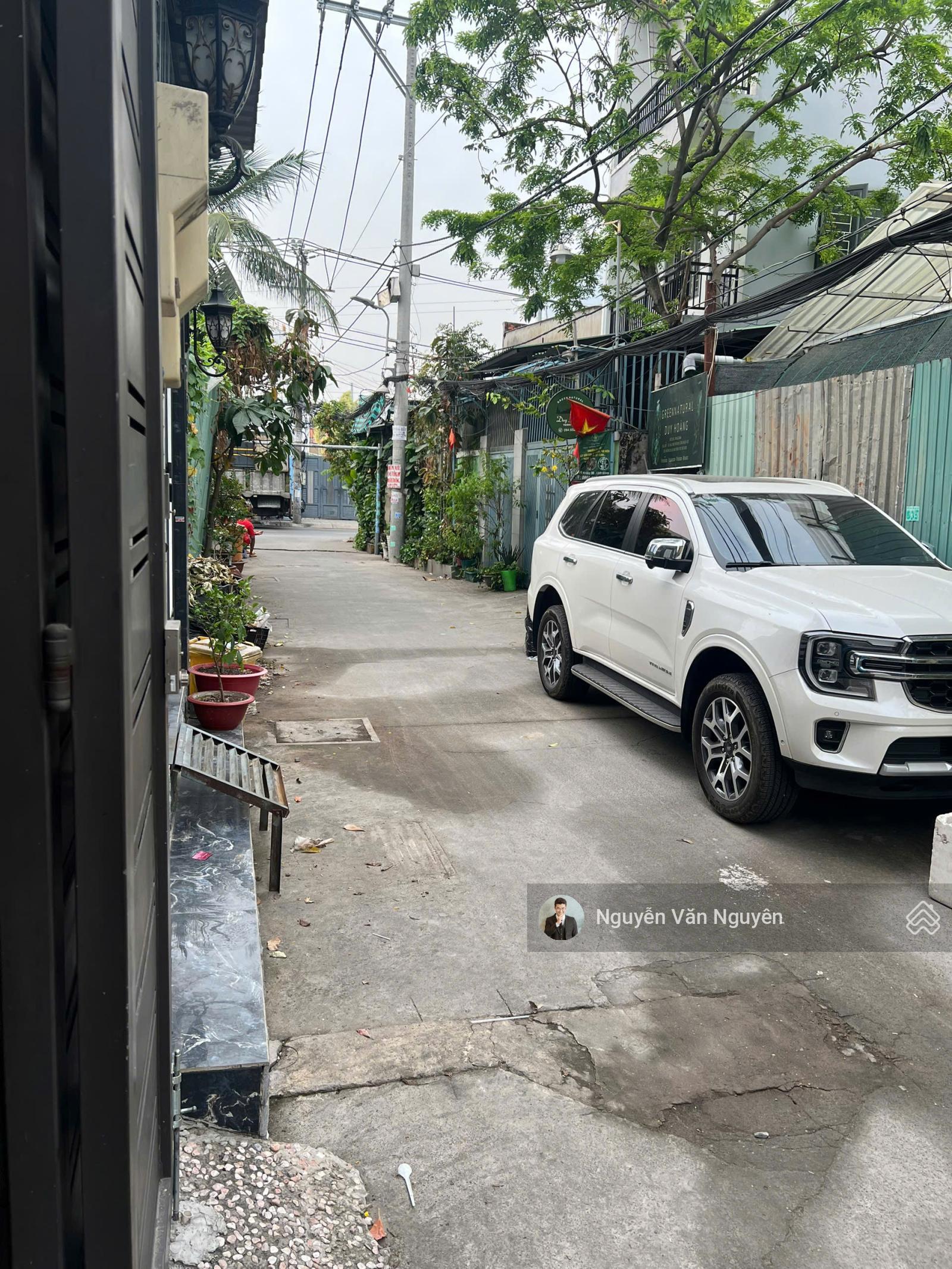 HIẾM. NHÀ 3 TẦNG HXT. THÔNG TỨ HƯỚNG. CẠNH PHẠM VĂN ĐỒNG. FULL NỘI THẤT CAO CẤP. HOÀN CÔNG ĐẦY ĐỦ