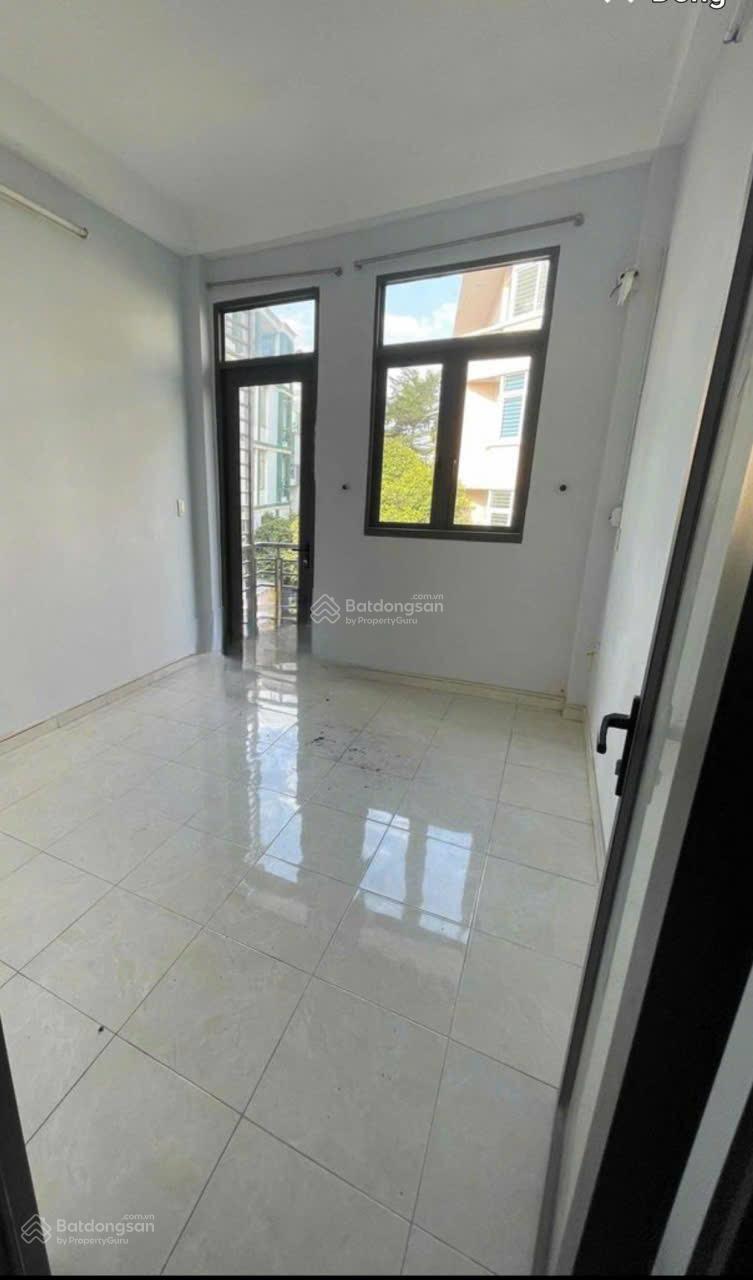 Nhà HXT - Điện Biên Phủ - 3x10m - trệt lửng lầu sân thượng - 3PN 2WC - 16 triệu TL - 0906 656 ***