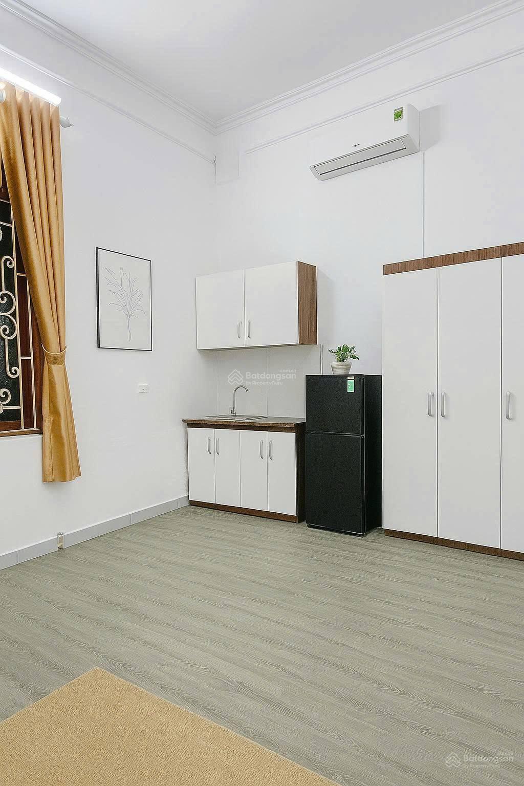 Bán đất tặng nhà trung tâm Cầu Giấy 108m² x 4 tầng dòng tiền 40tr/tháng, giá tốt 20 tỷ Bán đất tặng nhà trung tâm Cầu Giấy 108m² x 4 tầng dòng tiền 40tr/tháng, giá tốt 20 tỷ