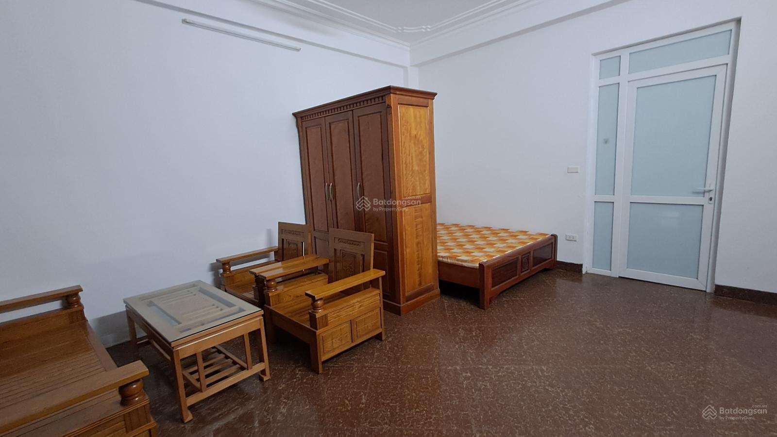 Nhà dân xây phố Việt Hưng, Long Biên, dòng tiền, 80m2, giá cực hợp lý