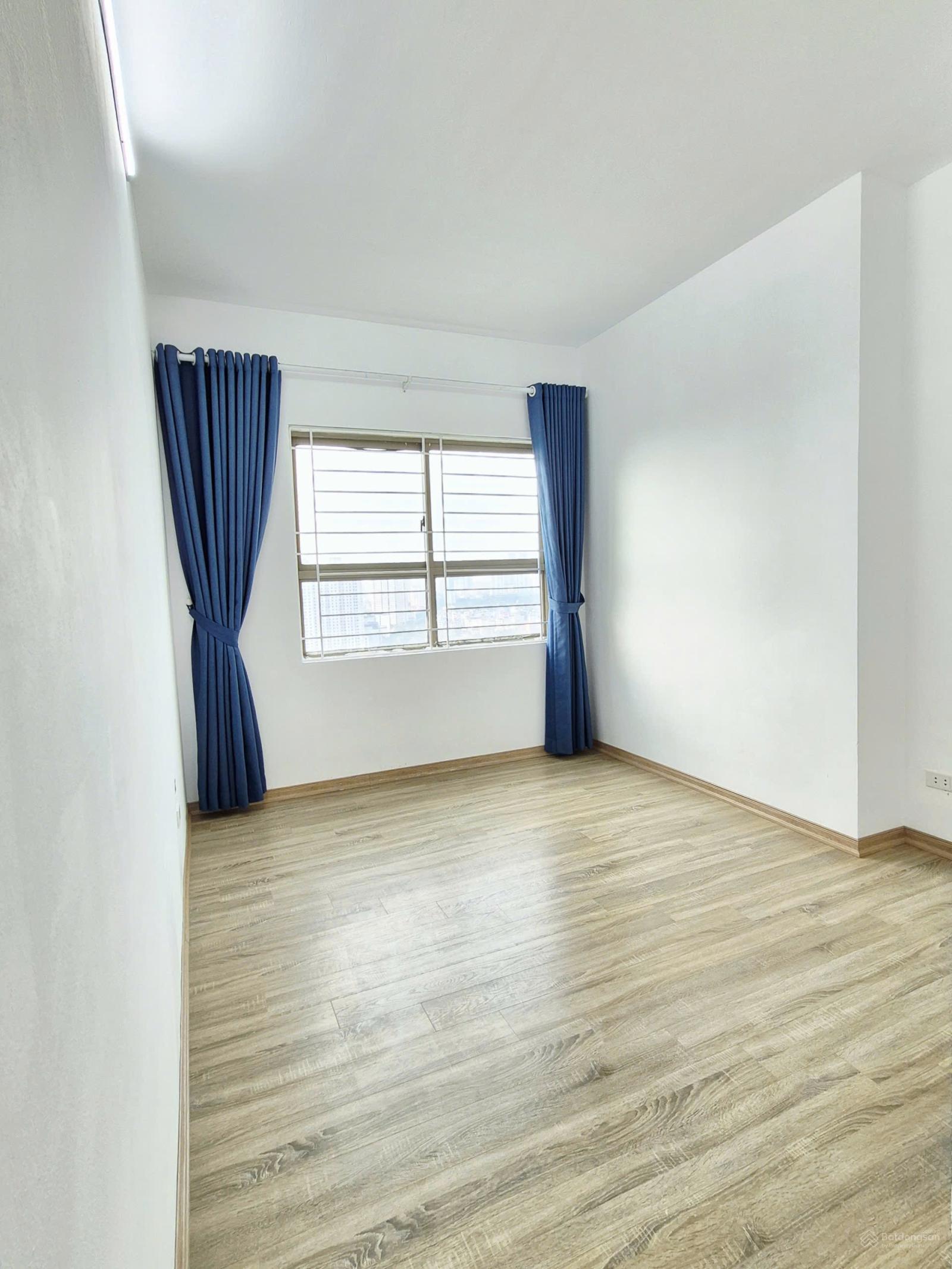 Bán căn góc 2 phòng ngủ 2vs - 69m2 tại KĐT Xa La - sổ hồng giá 4.0x tỷ - hỗ trợ bank