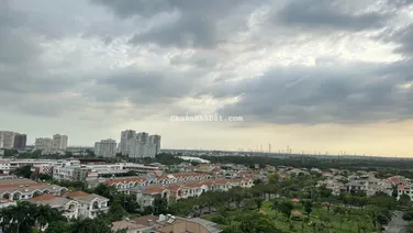 Gấp. Chủ gửi bán gấp trước tết căn hộ 3PN lầu 10, có ô xe, view biệt thự CC Hưng Phúc 1 giá 9,8 tỷ