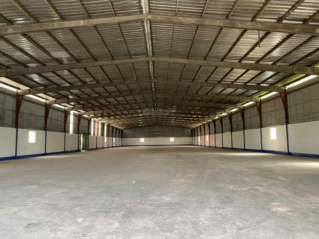 Cho thuê kho 2.340m2, Võ Ngọc Quận, Tân An, Long An, giá: 45k/m2/tháng, giao thông thuận tiện Cho thuê kho 2.340m2, Võ Ngọc Quận, Tân An, Long An, giá: 45k/m2/tháng, giao thông thuận tiện