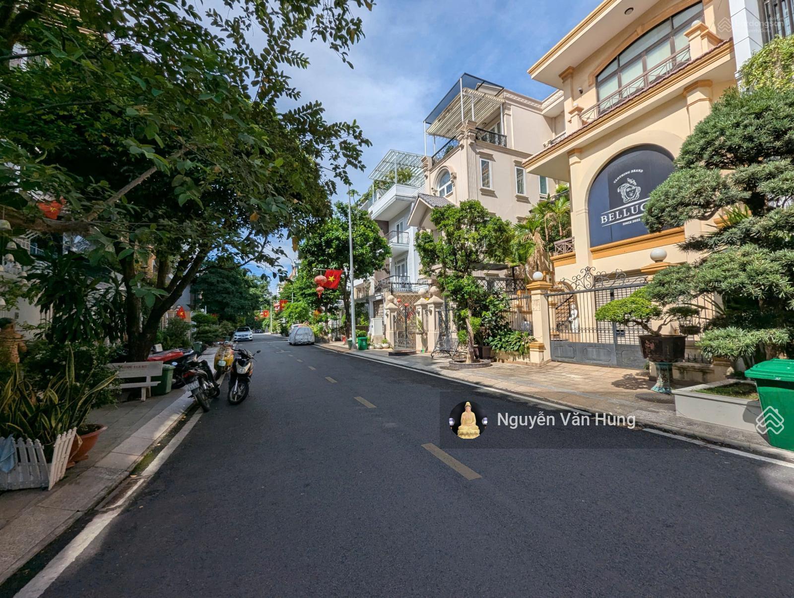 Bán giá quá rẻ! duy nhất 1 căn 70tr/m² HXH đường Trịnh Đình Trọng Quận Tân Phú CN: 166m2 trệt 2 lầu