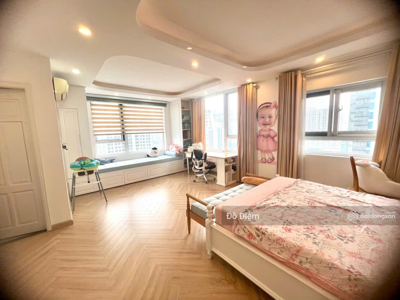 Bán gấp CC Rivera Park Hà Nội, 8,2 tỷ, 70m2, 2PN, 2WC, pháp lý đầy đủ. LH 0337 868 *** Bán gấp CC Rivera Park Hà Nội, 8,2 tỷ, 70m2, 2PN, 2WC, pháp lý đầy đủ. LH 0337 868 ***