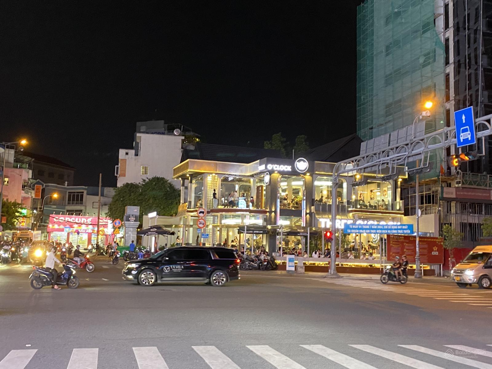 Bán Nhà Góc 2 MTKD Trường Chinh - Phan Huy Ích, Cổng Metro Số 2, Ngang 35m Dài 80m, DTKV: 2800m2