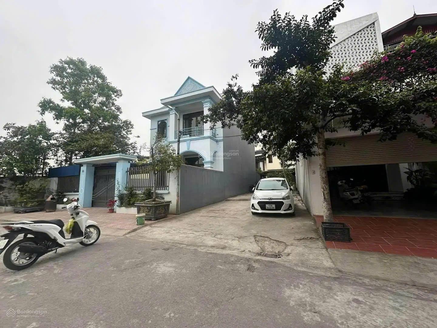 Bán đất mặt đường Đoàn Kết khu Quán Nam, dt 116m2, ngang 5.3m vuông vắn, bìa đỏ sang tên ngay