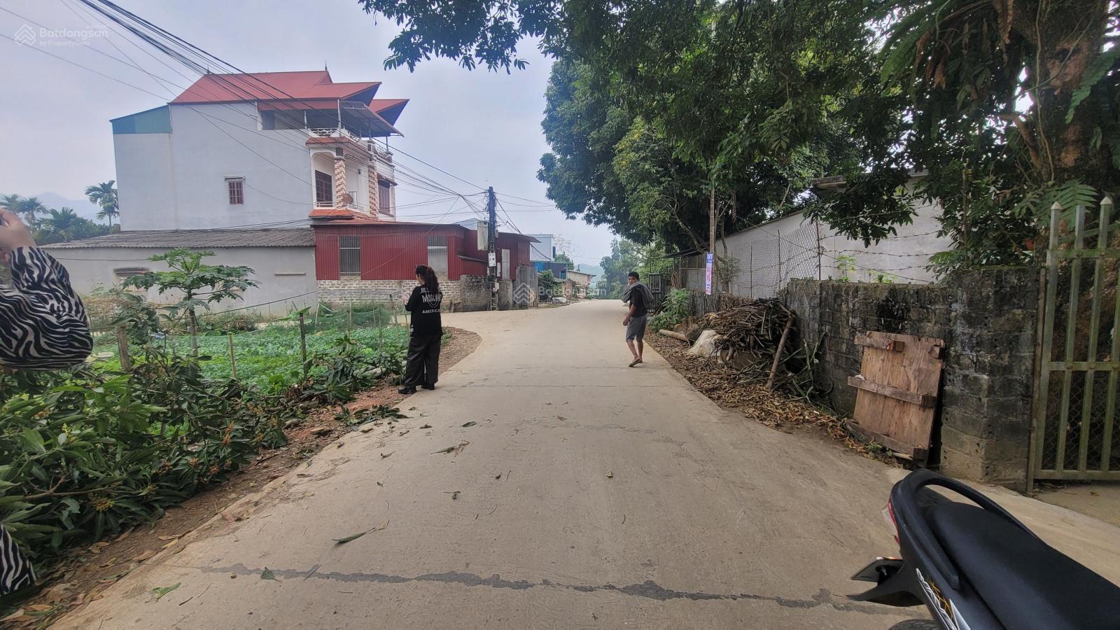 Lô góc trung tâm khoáng nóng tại Vĩnh Tiến Kim Bôi 920m2 mặt tiền 60m cách đường 12B chỉ vài trăm m