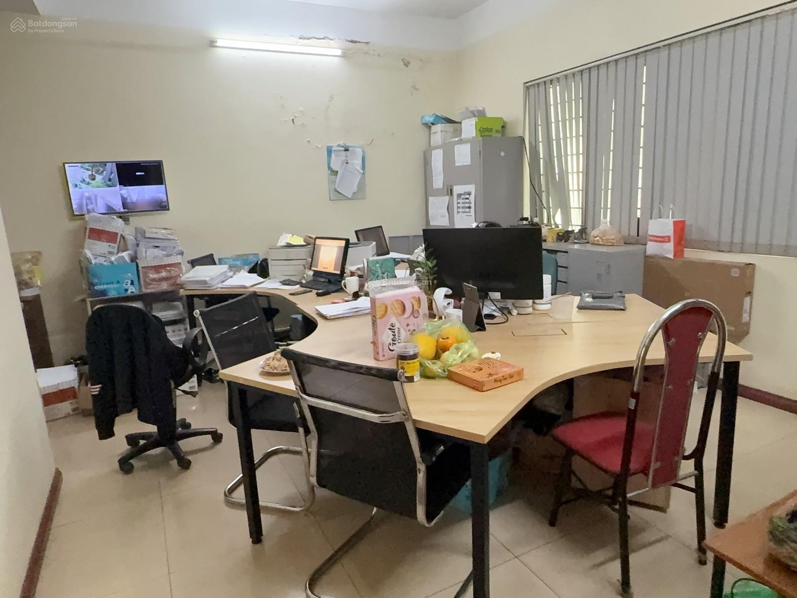 Bán Biệt Thự Nam La Khê 200m2 5 tầng mặt tiền 10m hơn 44 tỷ phân lô ô tô tránh vỉa hè CC 0976 052 ***