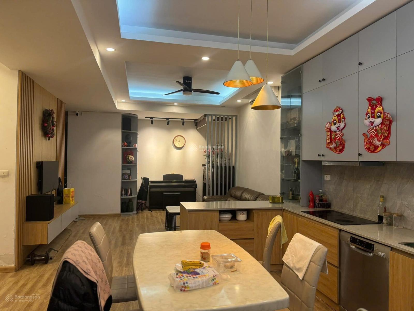 Cần bán gấp căn hộ 3 ngủ,Tòa Kinh Đô 93 Lò Đúc, Hai Bà Trưng. 116m2, vị trí trung tâm, giá 13.8 tỷ. Cần bán gấp căn hộ 3 ngủ,Tòa Kinh Đô 93 Lò Đúc, Hai Bà Trưng. 116m2, vị trí trung tâm, giá 13.8 tỷ.