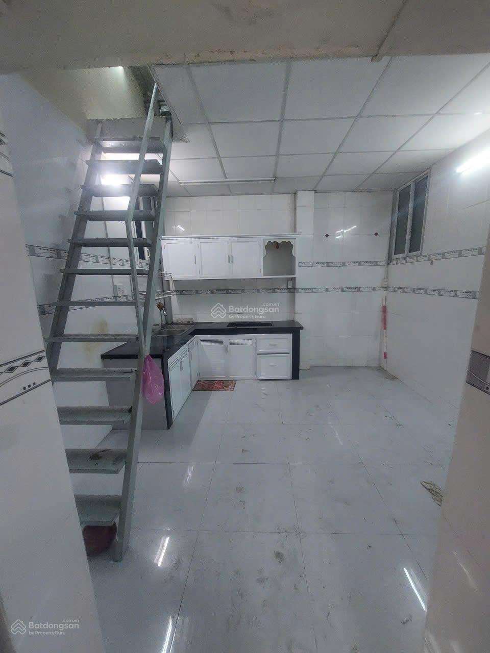 Cần bán CHCC trệt Nguyễn Thị Tần, P2, Q8, diện tích: 73.5m2, 2PN, 2WC