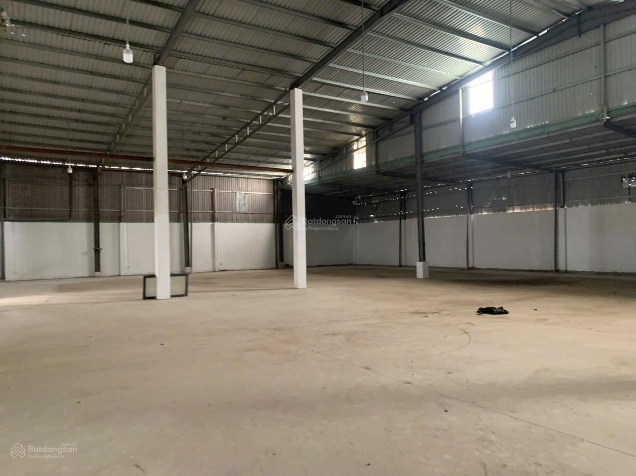 Cho thuê kho xưởng 2.600m2 , lê minh xuân , Bình Chánh , giá thuê : 85tr/tháng