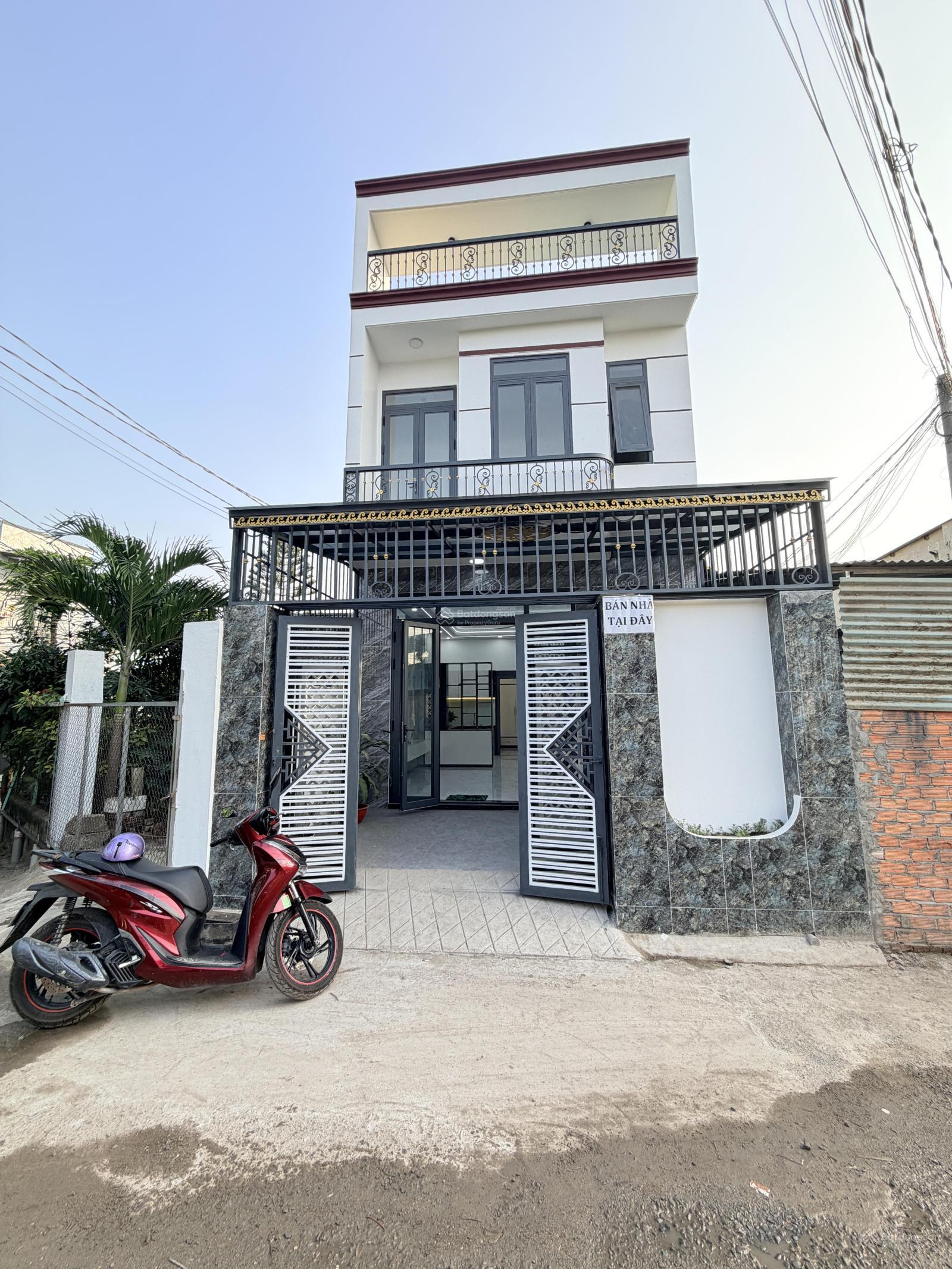 Bán nhà 1 trệt 1 lầu phường Biên Hoà (Tân Vạn cũ). Dt: 5,2x11=60m2. Nở hậu: 6,2m2. Giá: 3 tỷ 5