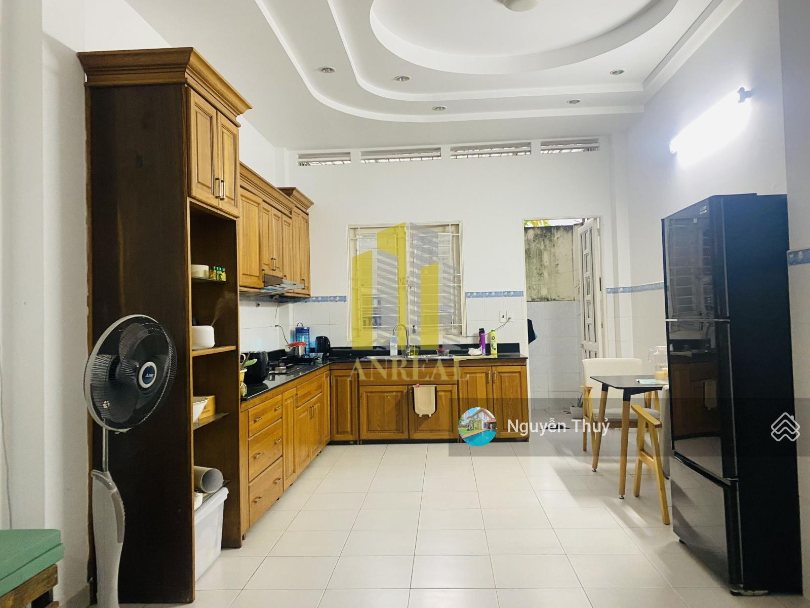 Nhà phố gần Cao Đức Lân 2 lầu 4 phòng giá 28 triệu