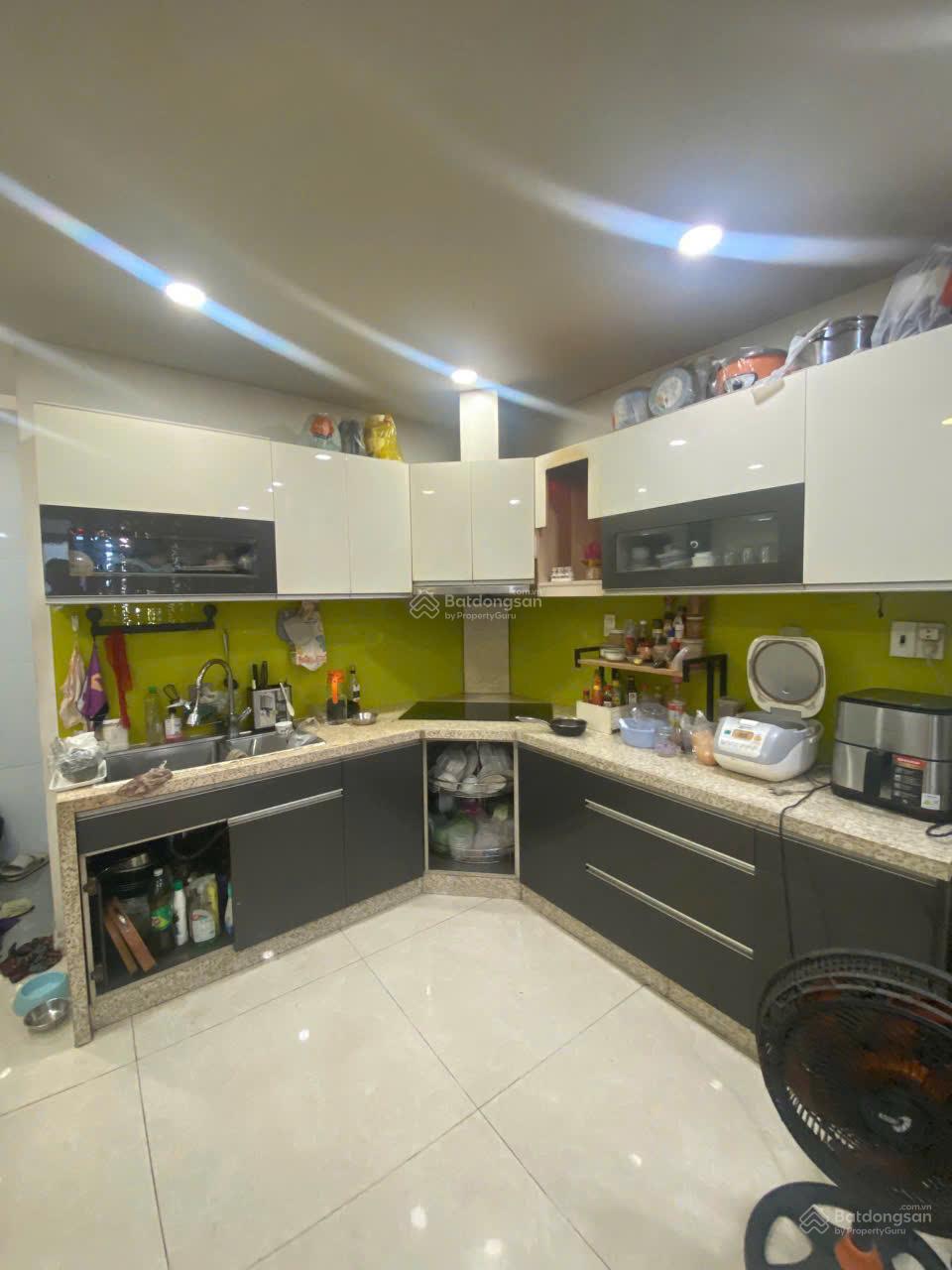 Bán nhà mặt tiền 6 tầng Liên Khu 5 - 11 - 12, Bình Tân, gần Q6, DT 4x15.8m, giá 8.3 tỷ