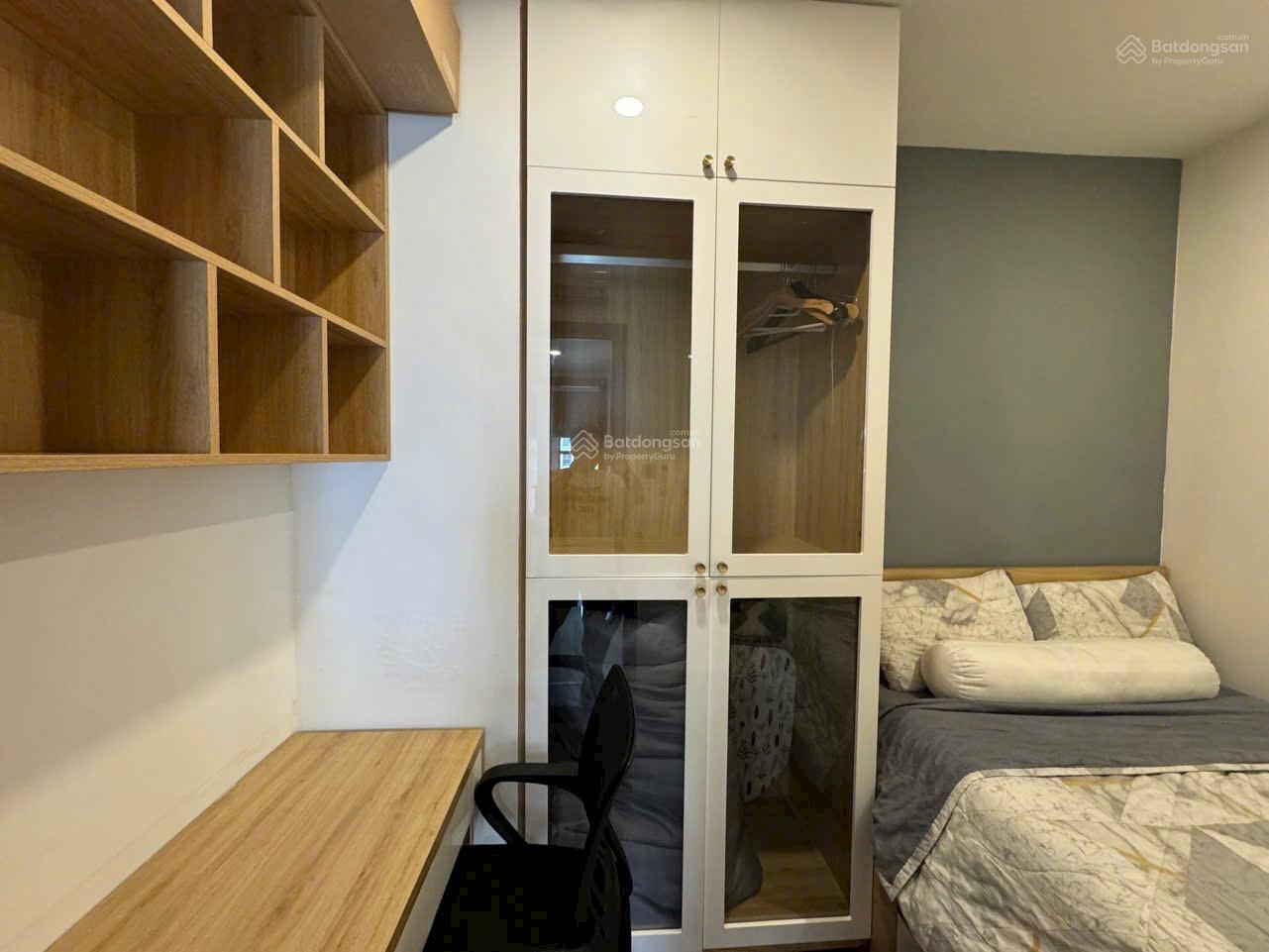 Bán căn hộ 2PN CC Saigon Royal 35 Bến Vân Đồn, Phường 12, Quận 4