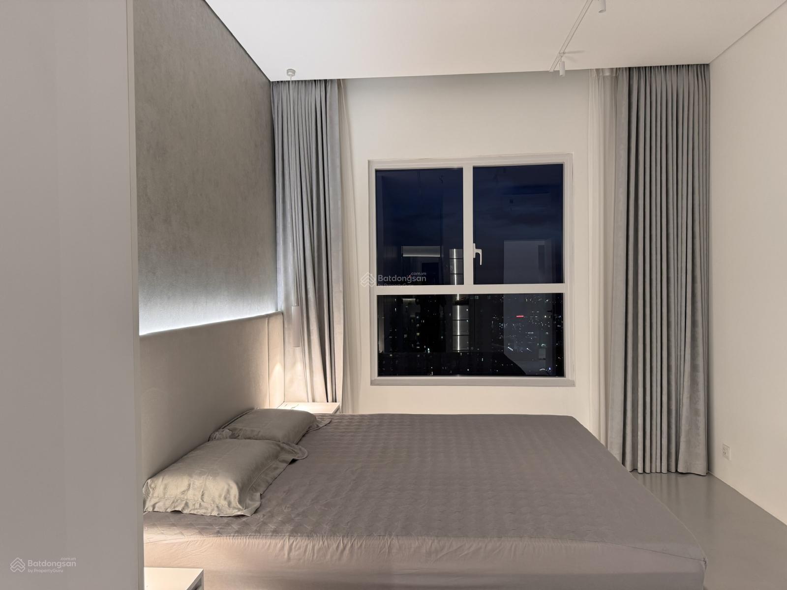 Bán SUNRISE CITY VIEW Giá 5.7 Tỷ 76m2