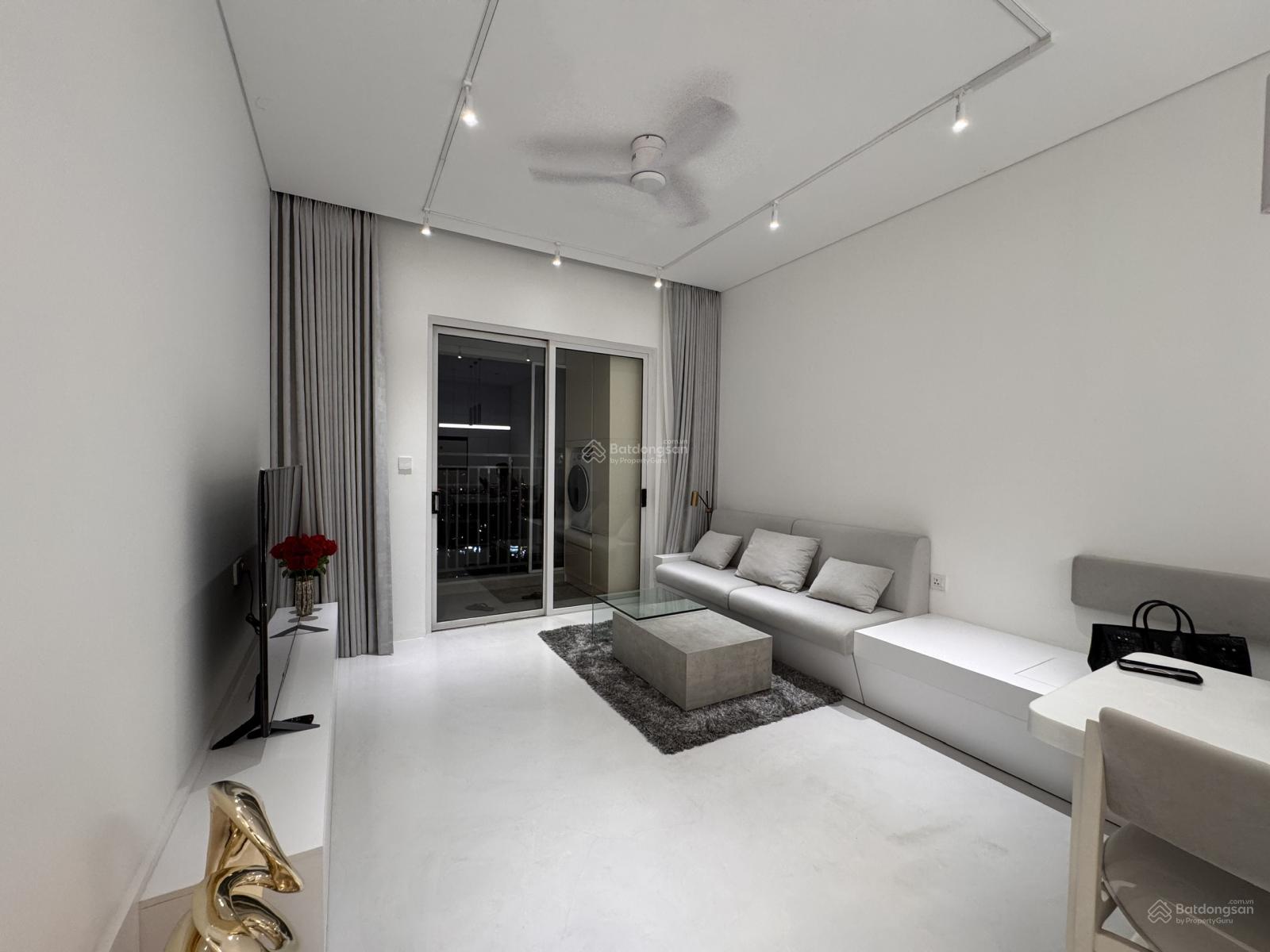 Bán SUNRISE CITY VIEW 2PN 76m2 Giá 5.7 Tỷ