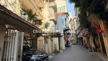 Bán nhà ngõ oto, gần phố Lê Trọng Tấn - Thanh Xuân. DT 138m2 x 3 tầng. Giá 39.9 tỷ