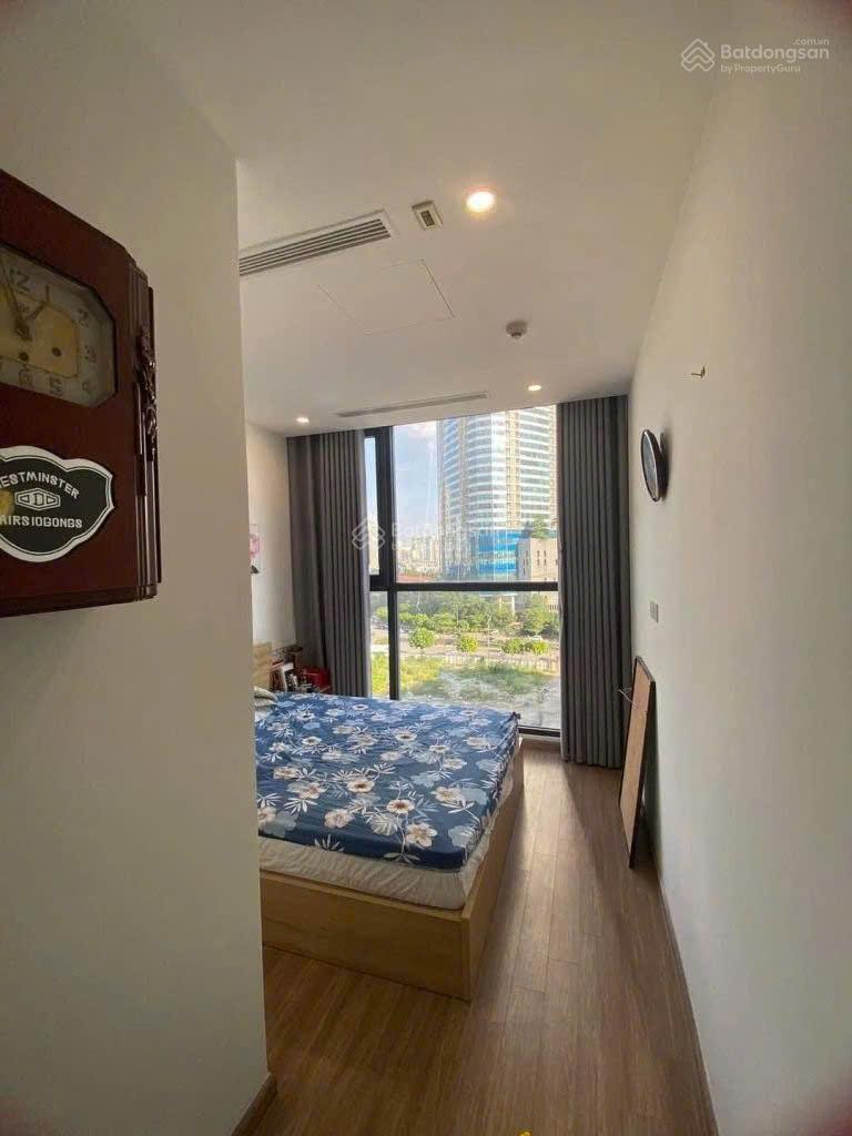 Bán căn hộ chung cư toà Vinhomes Skylake, Nam Từ Liêm. 79m2 2N full NT. Giá 9.39 tỷ. LH: 0983 237 ***